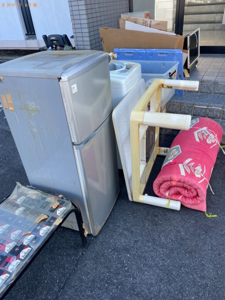 【豊田市】冷蔵庫、こたつ、洗濯機、収納ケース、テーブル等の回収