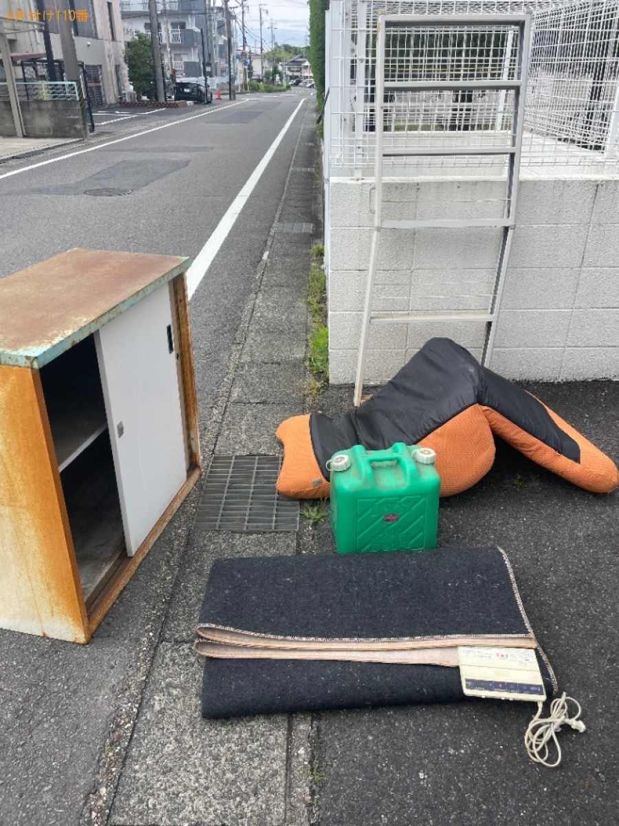 【豊田市田中町】物置、座椅子、電気カーペット、ポリタンク等の回収